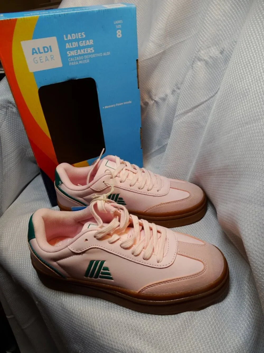 Ladies Limited Edition Aldi Gear Pink Sneakers. Size 8